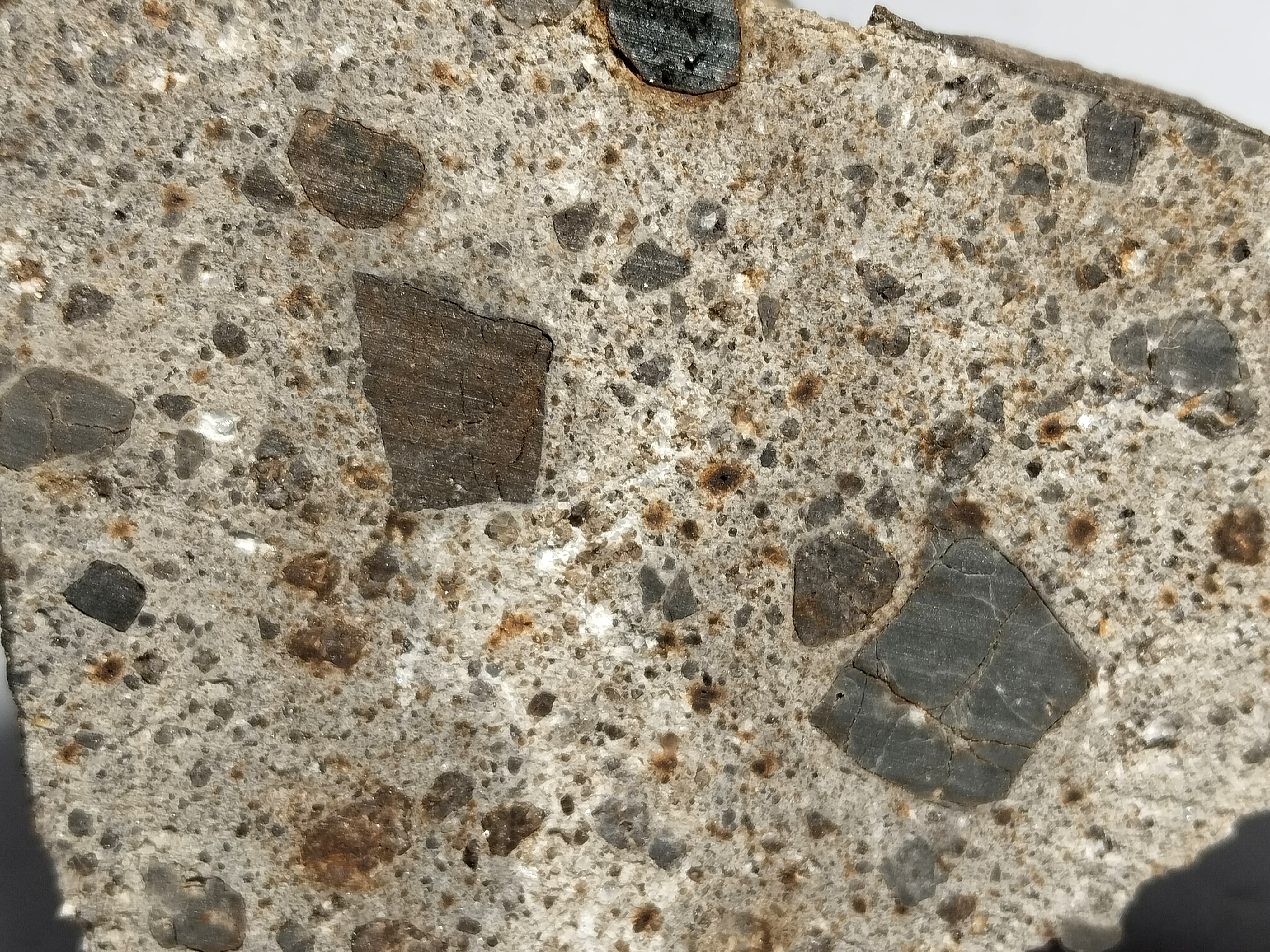 Achondritic meteorite material